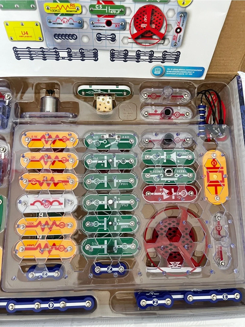 Snap Circuits 300-in-1 Science Kits Educational Electrical Circuit Board Toy 8+